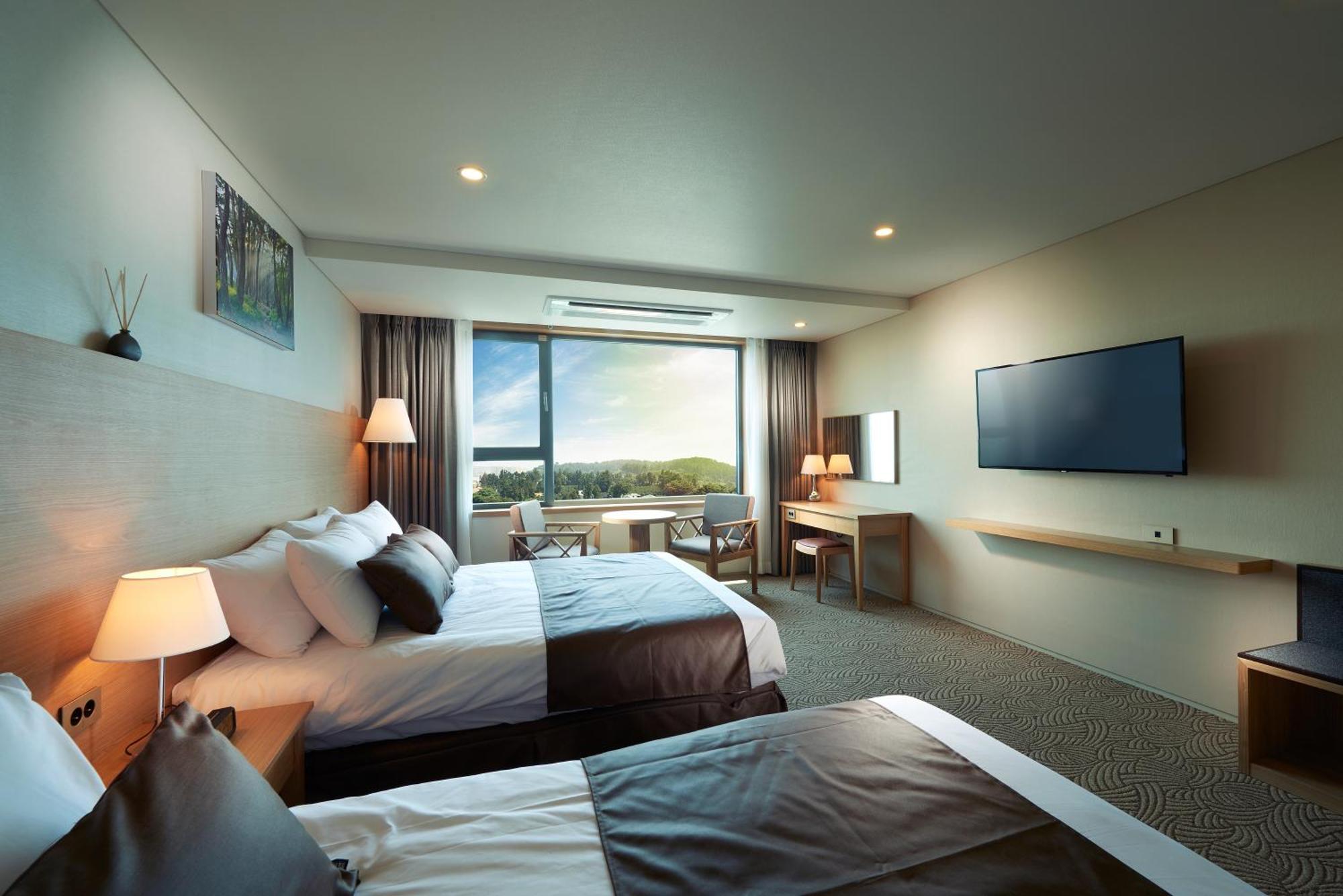Benikea Jungmun Hotel Seogwipo Exteriör bild