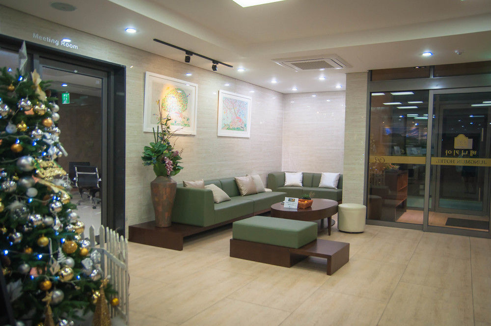 Benikea Jungmun Hotel Seogwipo Exteriör bild